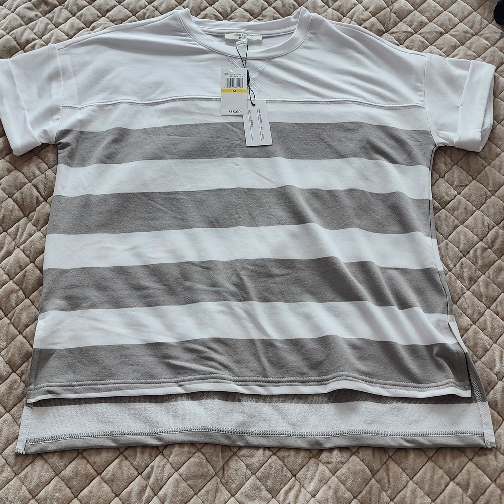 Cable & Gauge Short Sleeve Tee in White and Gray Stripes